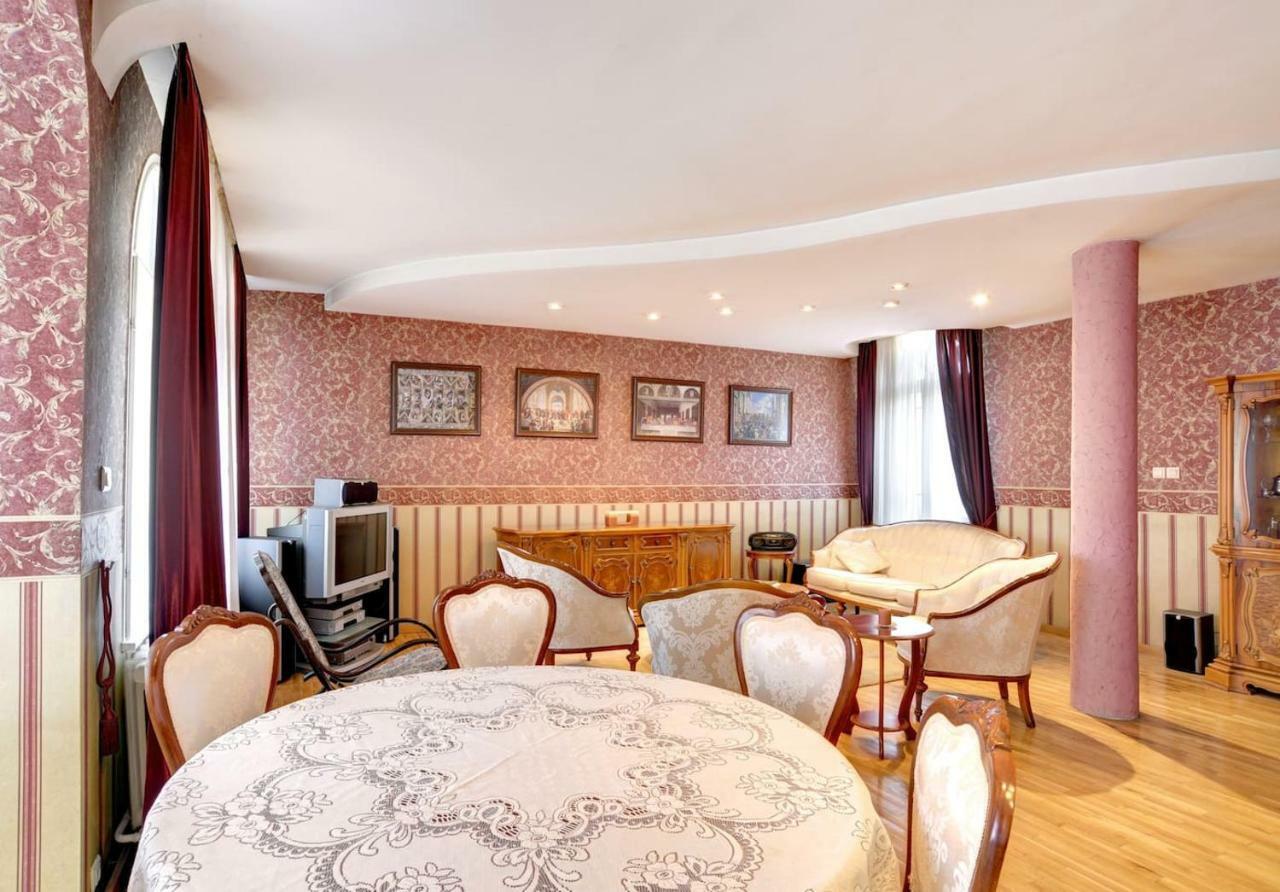 Aristocratic, Elegant, Designer Top Central Apartment 索菲亞 外观 照片